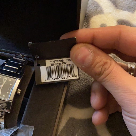 Authentic UNISEX Gucci black crystal dial chronograph date watch - Picture 3 of 4